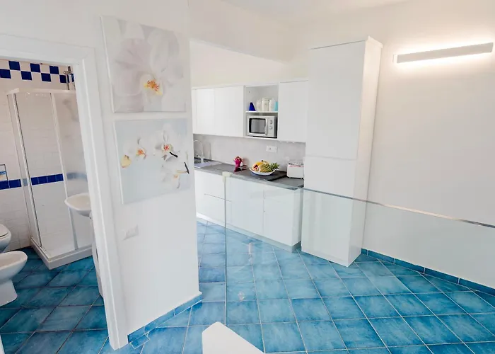Apartment In Just 500 Mt From The Pelosa *