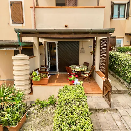 In Just 500 Mt From The Pelosa * 斯廷蒂诺